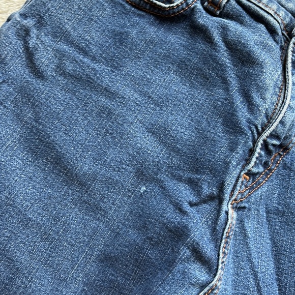 Levi’s 512 Perfectly Slimming Bootcut Jeans | Size 8M | High Rise Stretch Denim - Picture 4 of 9